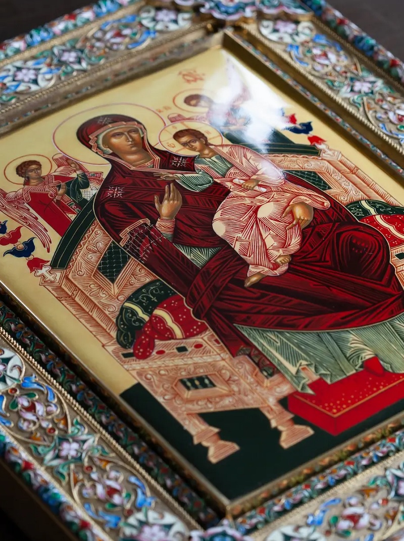 Икона Божией Матери "Всецарица"
